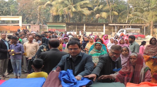 রংপুর, ঢাকা ও চট্টগ্রাম চেম্বারের উদ্যোগে রংপুরের ৬শ’ দুঃস্থ ও শীতার্ত মানুষের মাঝে কম্বল বিতরণ